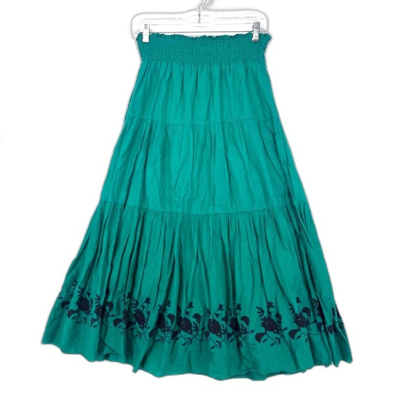 Old Navy Dresses & Skirts - Old Navy Boho Ruffled Aline Smocked Waist Embroidered Floral Hem Skirt Size SM